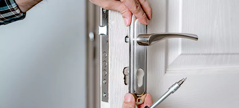 Front Door Knob Repair in Hunters Creek, FL